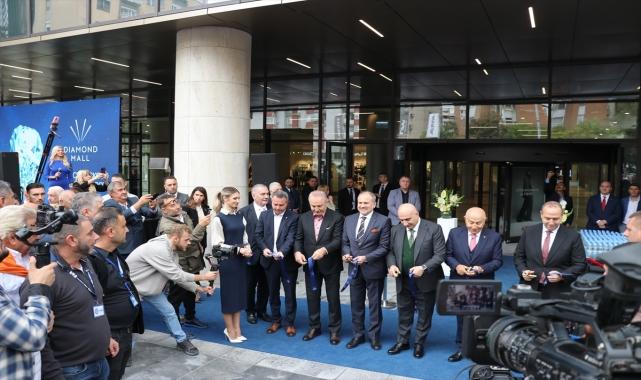 Limak, Kuzey Makedonya'da alışveriş merkezi açtı