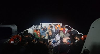 Muğla açıklarında 22 düzensiz göçmen kurtarıldı