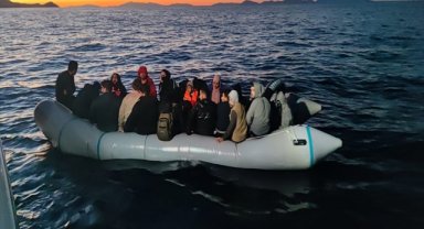 Muğla açıklarında 24 düzensiz göçmen kurtarıldı, 25 düzensiz göçmen yakalandı