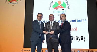 SANDIKLI BELEDİYESİ ÖRNEK PROJELERLE ÖDÜLE DOYMUYOR