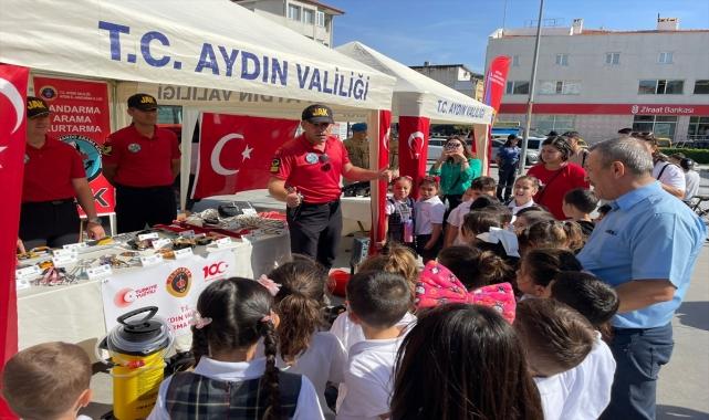 Söke'de jandarma Cumhuriyetin 100. yılını kutladı