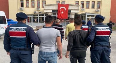 Afyonkarahisar'da 1 kişinin yaralandığı bıçaklı kavgayla ilgili 4 zanlı tutuklandı