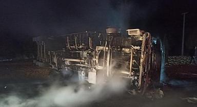 Afyonkarahisar'da devrilen tırın sürücüsü öldü
