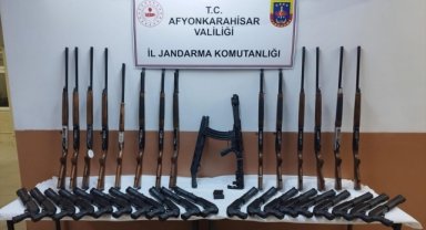 Afyonkarahisar'da kaçak silah operasyonunda 1 kişi yakalandı