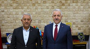 ARSLAN´DAN ZEYBEK BAŞKAN´A ZİYARET