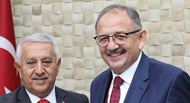 BAKANIMIZ ÖZHASEKİ'DEN ZEYBEK BAŞKAN'A ZİYARET
