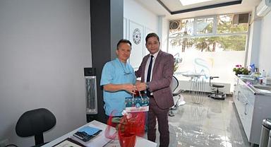 BAŞKAN DR. MUSTAFA ÇÖL İLÇEMİZDEKİ DİŞ HEKİMLERİNİ UNUTMADI