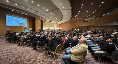Beşiktaş Kulübü Başkan Adayı Hasan Arat, İzmir'de Beşiktaşlılar ile buluştu:
