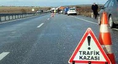 İYİ Parti Üyeleri Trafik Kazası Geçirdi