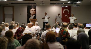 İzmir'de 37 yıl önce askerlik yapanlar 10. kez buluştu