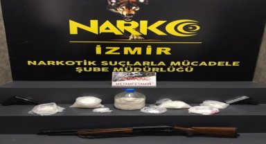 İzmir'de 5 kilo 403 gram sentetik uyuşturucu ele geçirildi