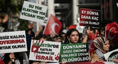 İzmir ve çevre illerde Filistin'e destek yürüyüşleri düzenlendi
