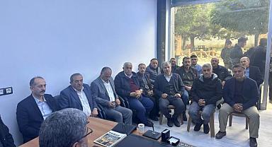 Özkaya, İlçe ve beldelerde vatandaşlarla buluşmaya devam ediyor.
