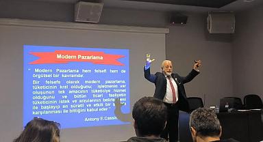 SATIŞ, PAZARLAMA VE MARKA ÜÇGENİNDE BAŞARI EĞİTİMİ DÜZENLENDİ