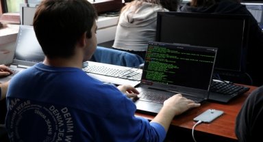 Üniversitelerde Siber Vatan'ın koruyucusu "beyaz şapkalı" hackerlar yetişiyor
