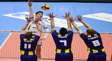 Voleybol: AXA Sigorta Efeler Ligi