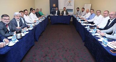 Yurdunuseven, Ege Bölge Başkanı Murat Baybatur önderliğinde gerçekleşen toplantıya katıldı.