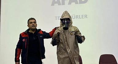 AFSÜ'deki Paramedik Öğrenciler KBRN Tehditlerine Karşı Bilinçleniyor