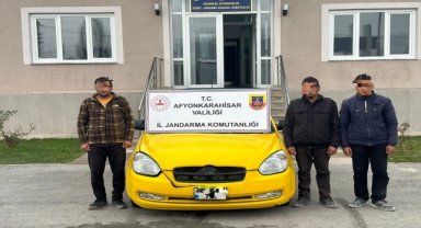Afyonkarahisar'da göçmen kaçakçılığı yaptığı öne sürülen kişi tutuklandı