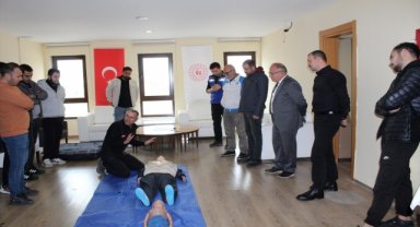 Afyonkarahisar Gençlik ve Spor İl Müdürlüğü personeline ilk yardım eğitimi verildi