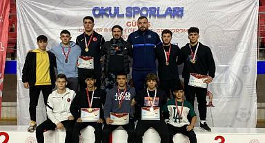 Afyonkarahisar TOHM Sporcuları Güreş Bölge Şampiyonasında Başarıya Doymadı