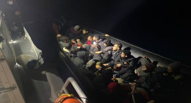 Bodrum açıklarında 30 düzensiz göçmen kurtarıldı, 63 göçmen yakalandı