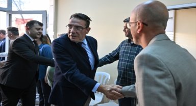 CHP Genel Başkan Yardımcısı Bağcıoğlu'ndan İzmir'de şehit aileleri derneğine ziyaret