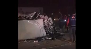 Isparta Dinar arası Baladız mevkiinde feci kaza: 2 ölü, 3 yaralı.