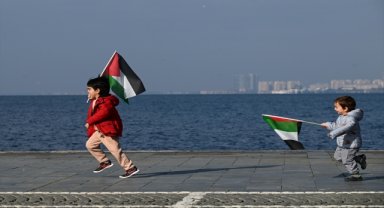 İzmir ve Aydın'da İsrail'in Gazze'ye yönelik saldırıları protesto edildi