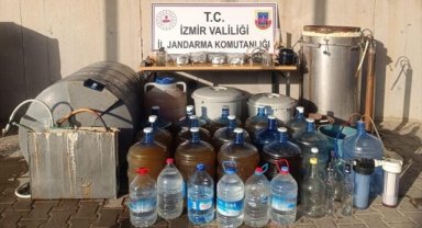 İzmir ve Manisa'da kaçak içki ve tütün operasyonlarında 6 kişi yakalandı
