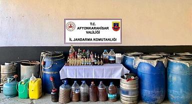 Jandarma Ev Yapımı Alkol Fabrikasını Çökertti.!