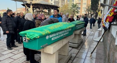 Manisa'da öldürülen iki kardeş toprağa verildi