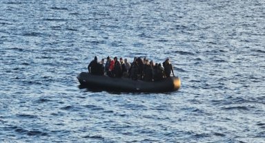 Muğla açıklarında 39 düzensiz göçmen kurtarıldı