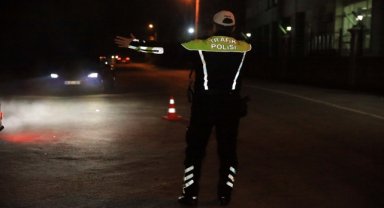 Muğla'da trafik denetiminde 25 sürücüye 100 bin 893 lira ceza uygulandı