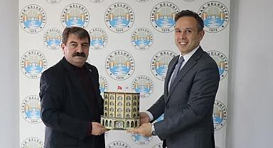 Yeni Emniyet Müdürü Erdal Yanık, Nihat Sarı'yı ziyaret etti