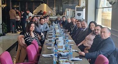 Afyonkarahisar Barosu Başkanı Meslektaşlarıyla Öğle Yemeğinde Buluştu