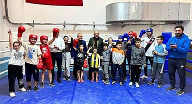 Afyonkarahisar'da Gençler Ferdi Boks İl Seçmeleri Tamamlandı