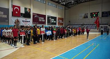 Afyonkarahisar'da Hentbol Küçükler Grup Müsabakaları Başladı