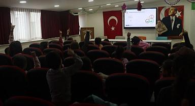 Afyonkarahisar Şuhut Gençlik Merkezi Gençlere Teknoloji Bağımlılığına Karşı Farkındalık Oluşturuyor