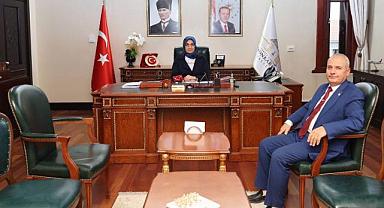 Afyonkarahisar Valisi, İlçe Temsilcileriyle İşbirliği Toplantısı Gerçekleştirdi