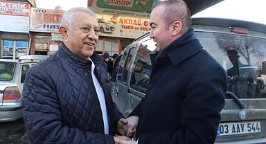 AK Parti adayı sanayiye çıkarma yaptı