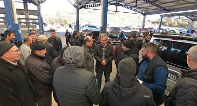 BAŞKAN DR. MUSTAFA ÇÖL HALKA AÇIK ARABA PAZARINI ZİYARET ETTİ