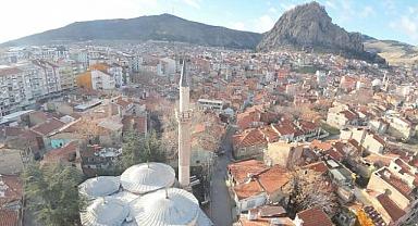 Mısri Mahallesi'nde zaman kaybettik, mağduriyetlerin çözümü MHP sayesinde olacak