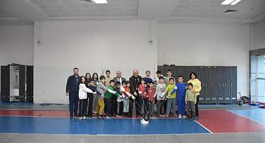 Taekwondo ve Eskrim sporcuları yarıyıl tatilini verimli geçiriyor