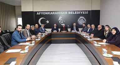 Uluçay’dan Kent Konseyi’ne ziyaret