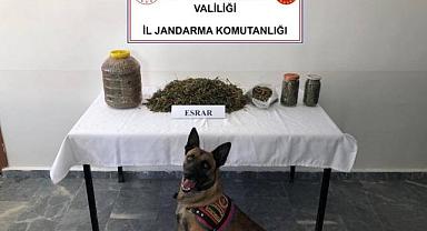Uyuşturucu Madde Ticareti Yapan 4 Kişi Yakalandı..