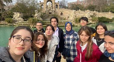 Afyon Lisesi Öğrencilerini Barselona'ya Gönderdi