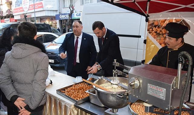 ALPER YAĞCI HEM KANDİL HEM DE DEPREMZEDELER İÇİN LOKMA DAĞITTI