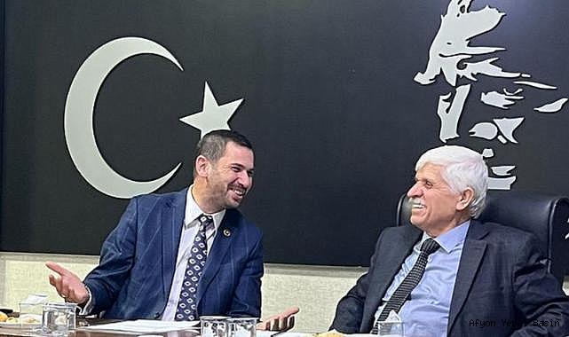 Alper Yağcı, Kent Konseyi'ni ziyaret etti.