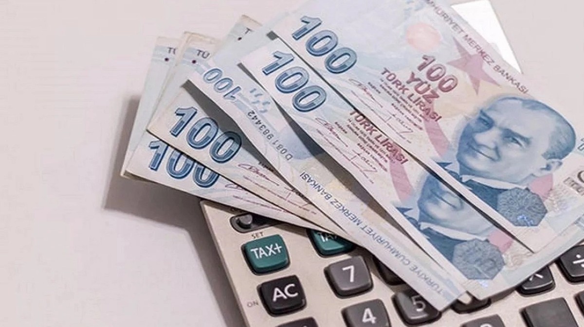 Emekli maaşını bankadan, ATM'den çekenlere müjde! 12 bin TL'lik sürpriz ödeme için o güne dikkat!